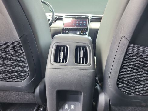 Certified 2023 Hyundai Santa Cruz Limited AWD/4WD image 19