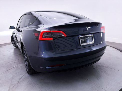 Used 2023 Tesla Model 3 Standard Range RWD image 9