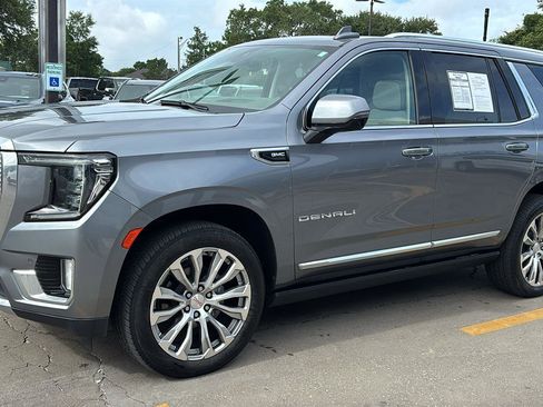 Used 2022 GMC Yukon Denali w/ Max Trailering Package AWD/4WD image 3