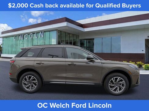 New 2026 Lincoln Corsair Premiere FWD image 4