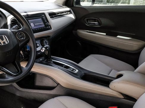 Used 2021 Honda HR-V LX image 33