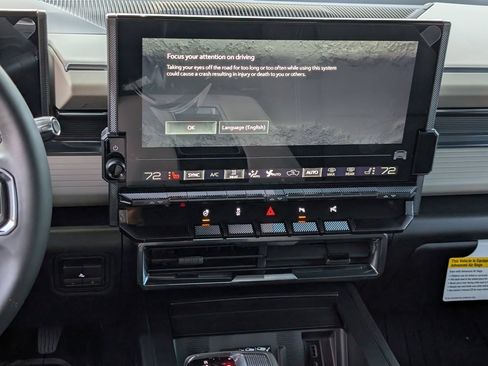New 2026 GMC Hummer EV 4x4 Crew Cab image 11