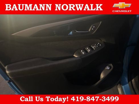 Used 2025 Chevrolet TrailBlazer ACTIV w/ Convenience Package AWD/4WD image 16