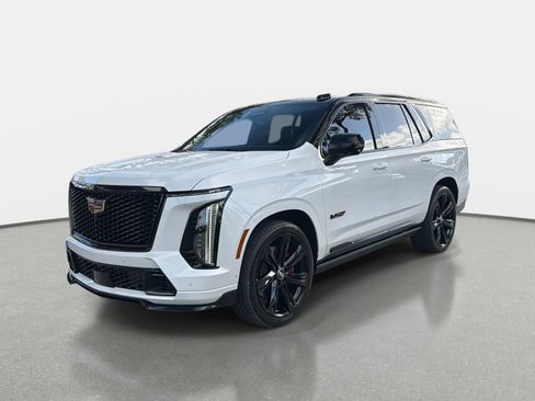 Used 2025 Cadillac Escalade V image 7
