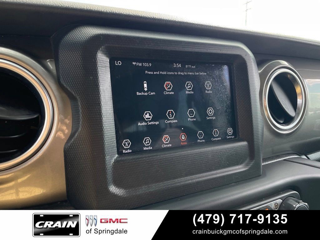 Used 2020 Jeep Wrangler Unlimited Sahara AWD/4WD image 16