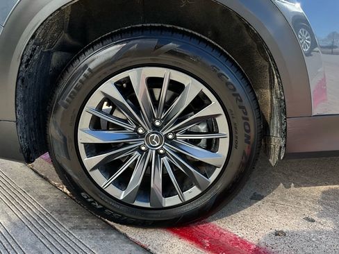 Used 2025 MAZDA CX-70 3.3 Turbo w/ Preferred Package image 9