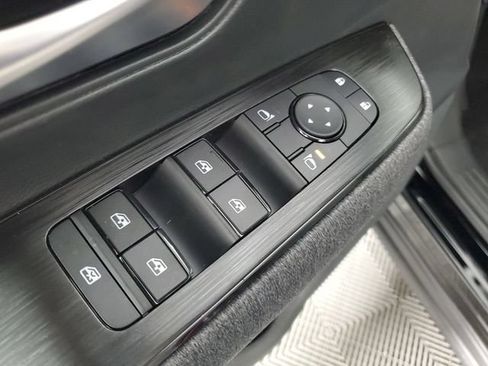 New 2026 Nissan Kicks SV w/ Cold Weather Package FWD image 29