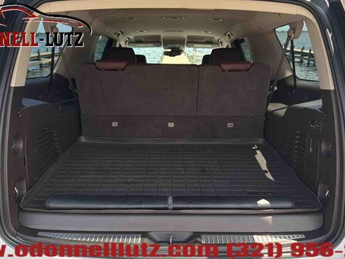 Used 2020 Chevrolet Suburban Premier image 12