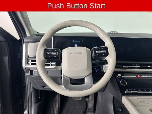 Used 2025 Hyundai Santa Fe SEL image 9
