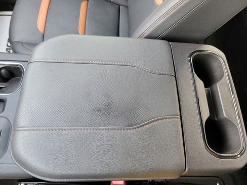 Used 2024 GMC Sierra 1500 AT4 w/ Technology Package image 27