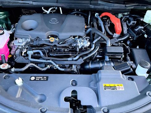 New 2026 Toyota Sienna XLE image 17