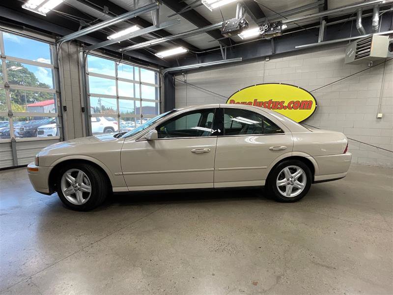 Used 2001 Lincoln LS RWD image 2