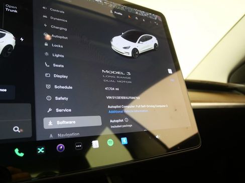 Used 2020 Tesla Model 3 Long Range image 14