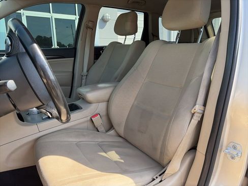 Used 2014 Jeep Grand Cherokee Laredo w/ Quick Order Package 23E image 12