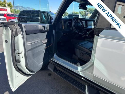 Used 2024 Ford Bronco Badlands AWD/4WD image 16