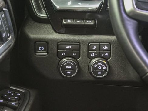Certified 2023 Chevrolet Silverado 1500 LTZ w/ Technology Package AWD/4WD image 25