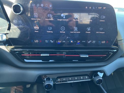 Used 2024 Chevrolet Silverado EV RST AWD/4WD image 39