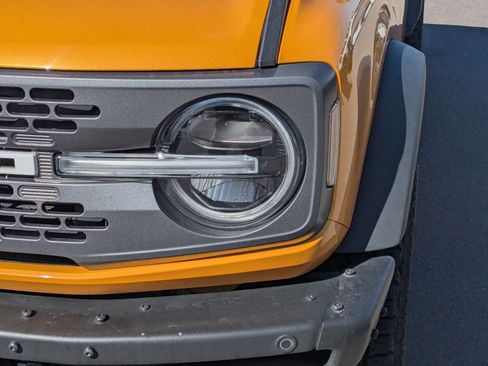 Used 2021 Ford Bronco Badlands image 12