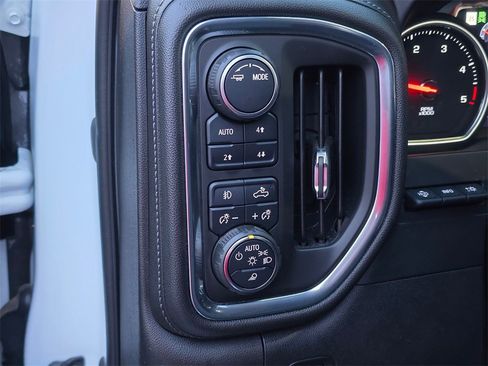 Used 2020 Chevrolet Silverado 3500 High Country w/ Technology Package image 26