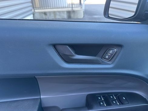 New 2025 Ford Maverick XL image 12