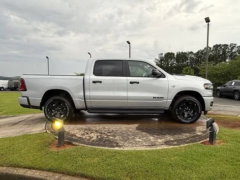 New 2026 RAM 1500 Express AWD/4WD image 8