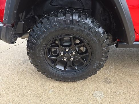 Used 2024 Jeep Wrangler Unlimited Sport AWD/4WD image 25