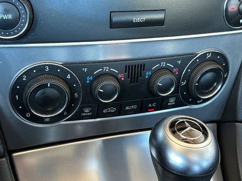 Used 2006 Mercedes-Benz C 230 Sedan image 20