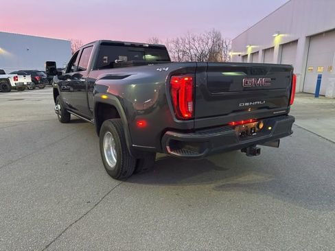 Used 2021 GMC Sierra 3500 Denali w/ Denali Ultimate Package image 14