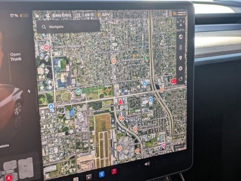 Used 2023 Tesla Model Y Long Range image 16