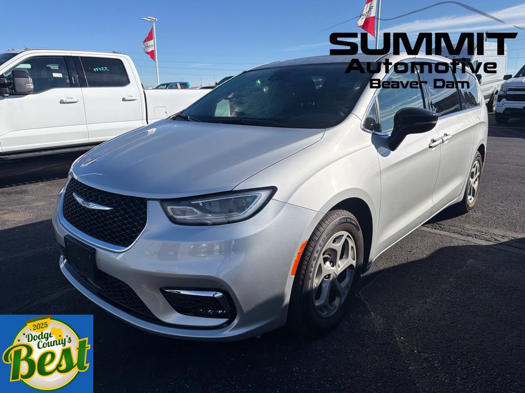 Used 2024 Chrysler Pacifica Limited FWD image 1
