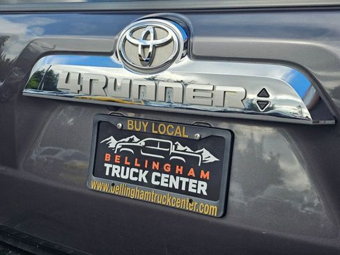 Used 2019 Toyota 4Runner Limited AWD/4WD image 14
