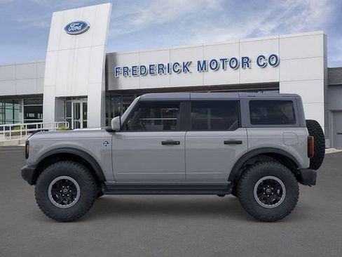 New 2026 Ford Bronco Outer Banks w/ Sasquatch Package AWD/4WD image 3
