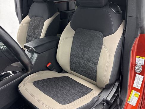 Certified 2022 Ford Bronco Wildtrak image 12