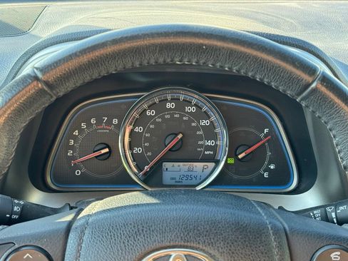 Used 2013 Toyota RAV4 Limited AWD/4WD image 8