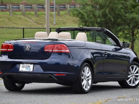 Used 2012 Volkswagen Eos Komfort FWD image 5