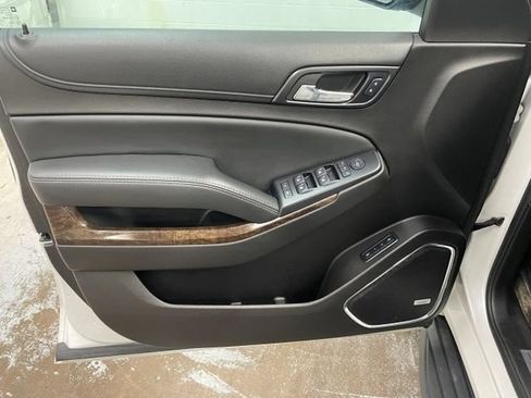 Used 2016 Chevrolet Suburban LT AWD/4WD image 14