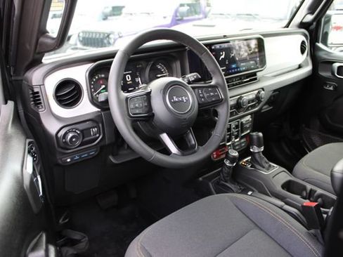 Used 2025 Jeep Wrangler Unlimited Sport S 4xe AWD/4WD image 15