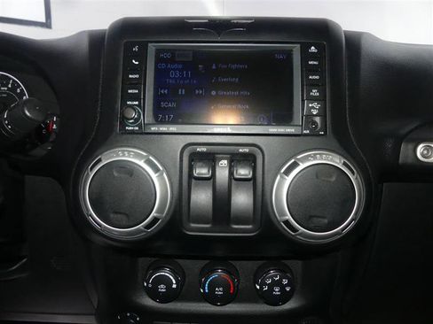 Used 2011 Jeep Wrangler Rubicon w/ Call of Duty Group image 29