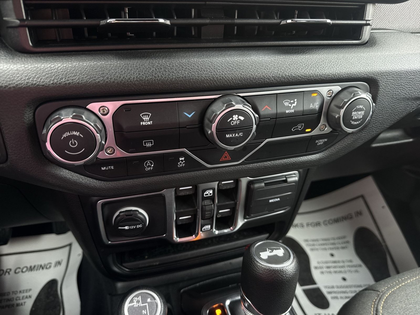 Used 2025 Jeep Wrangler Unlimited Sport AWD/4WD image 20