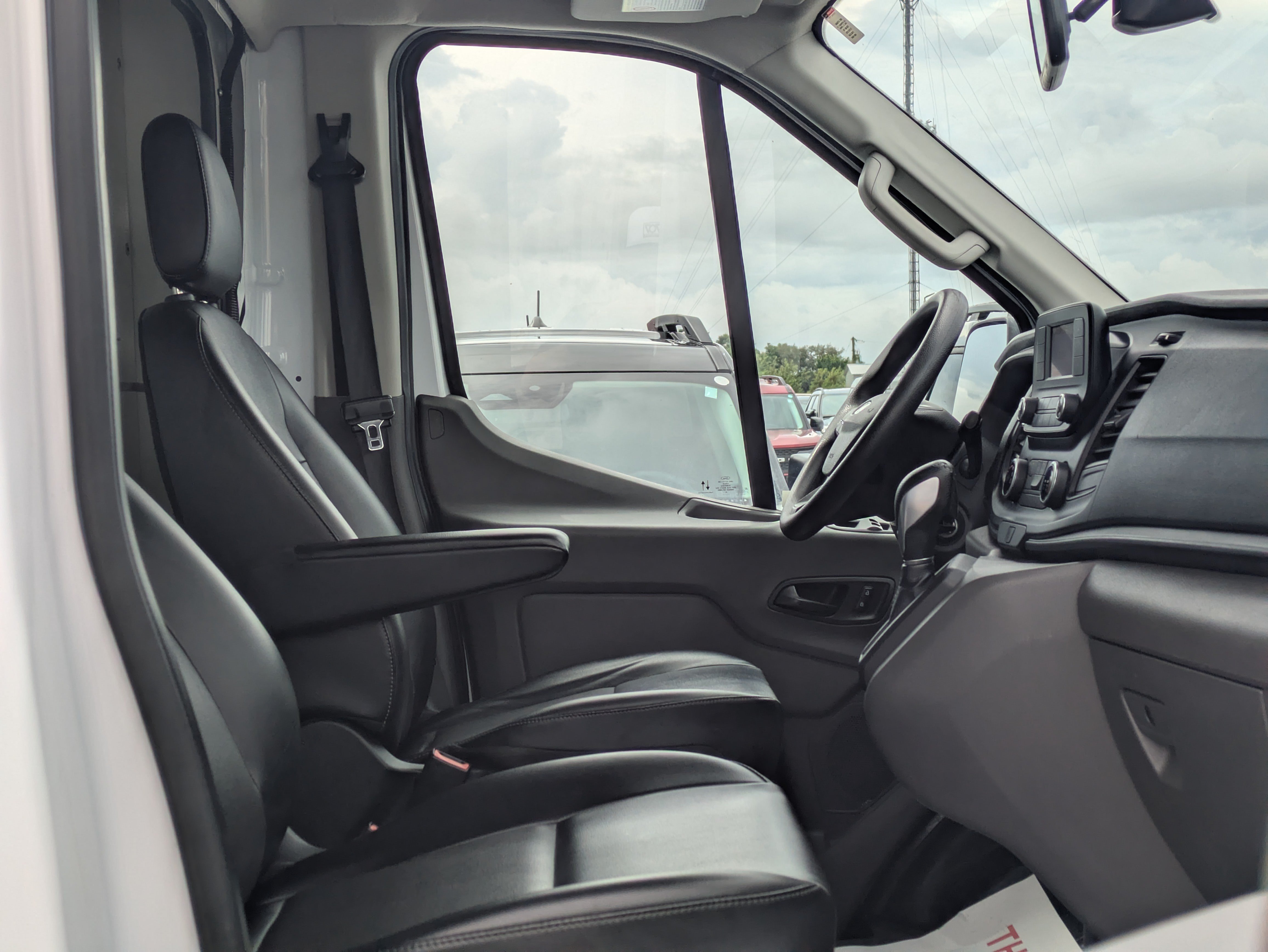 Used 2022 Ford Transit 350 w/ Exterior Upgrade Package RWD image 15