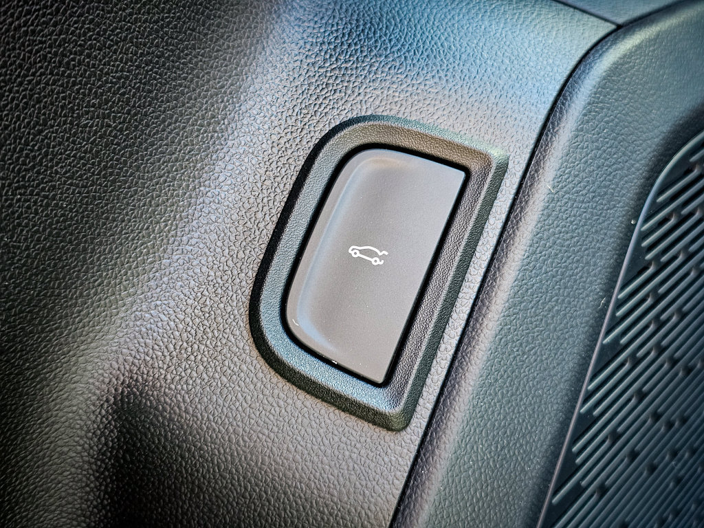 New 2027 GMC Terrain Elevation w/ Elevation Premium Package AWD/4WD image 10