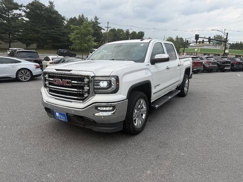 Used 2018 GMC Sierra 1500 SLT AWD/4WD image 2