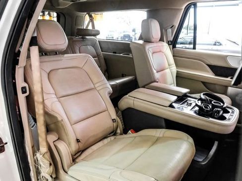 Used 2021 Lincoln Navigator L Reserve image 31