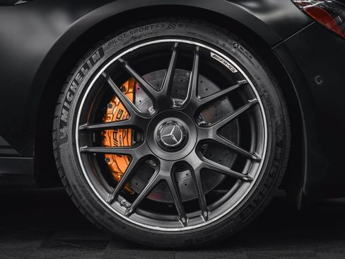 Used 2018 Mercedes-Benz E 63 AMG S image 18