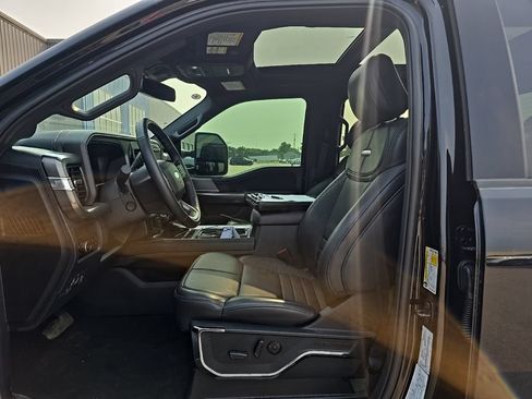 Used 2026 Ford F250 Platinum AWD/4WD image 10
