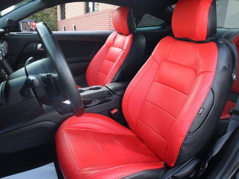 Used 2019 Ford Mustang Coupe image 23