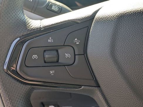 Used 2025 Chevrolet TrailBlazer LT FWD image 16