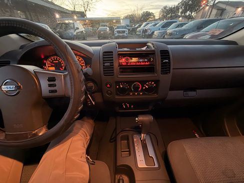Used 2006 Nissan Frontier NISMO w/ (J01) Sunroof Pkg image 36