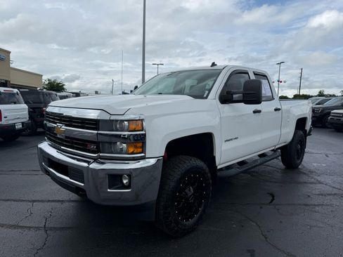 Used 2015 Chevrolet Silverado 2500 LT w/ Z71 Package, Off-Road AWD/4WD image 22