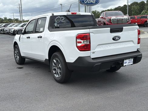 New 2026 Ford Maverick XLT w/ XLT Luxury Package FWD image 27